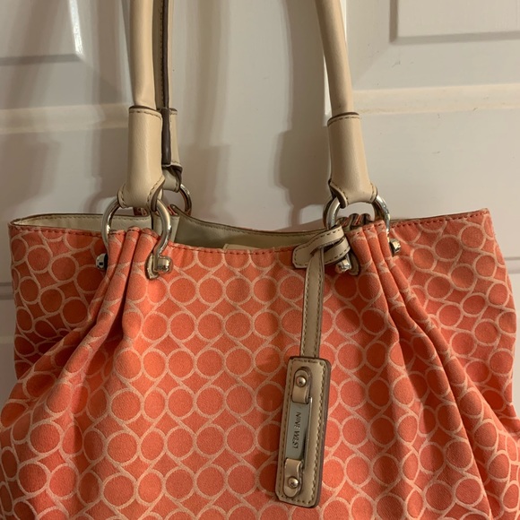 Nine West “9’s” coral satchel - Picture 16 of 16